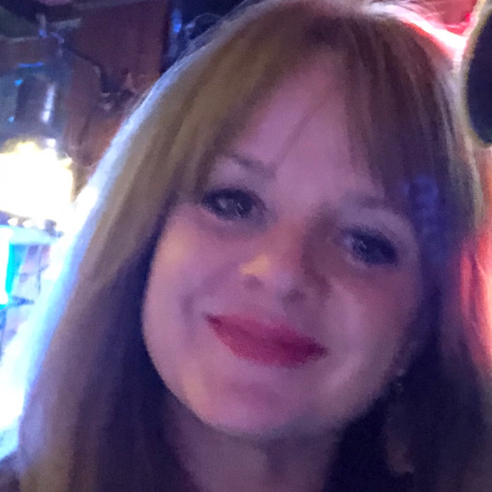 Meet your Posher, Naomi